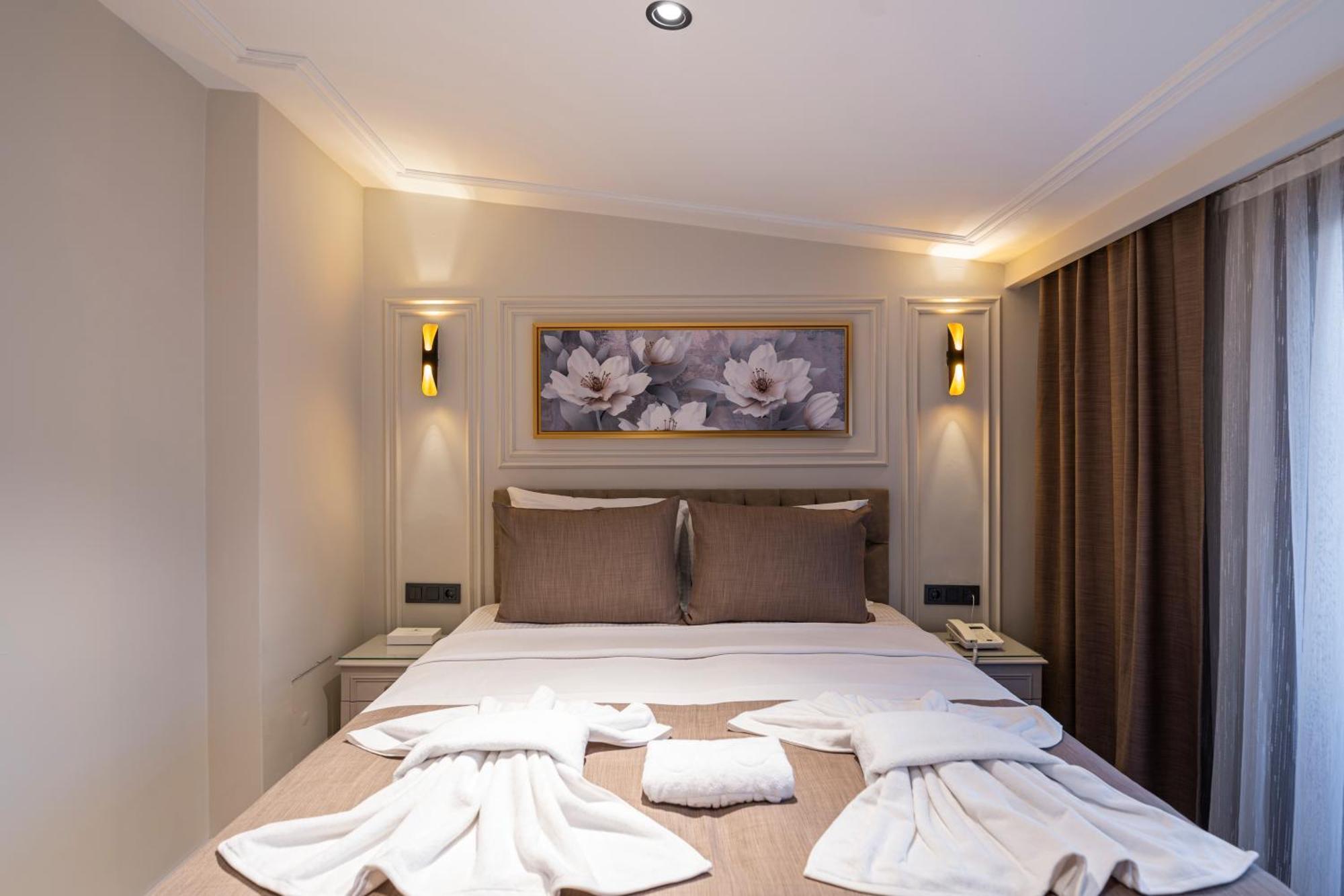 Pera Luna Premium Hotel อิสตันบูล ภายนอก รูปภาพ