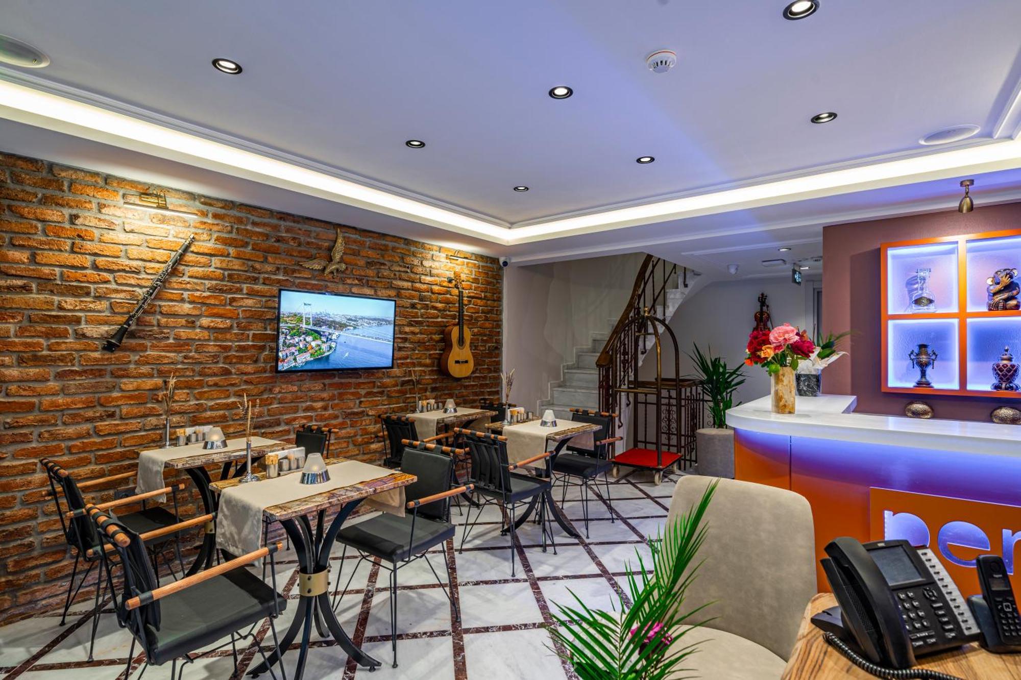 Pera Luna Premium Hotel อิสตันบูล ภายนอก รูปภาพ