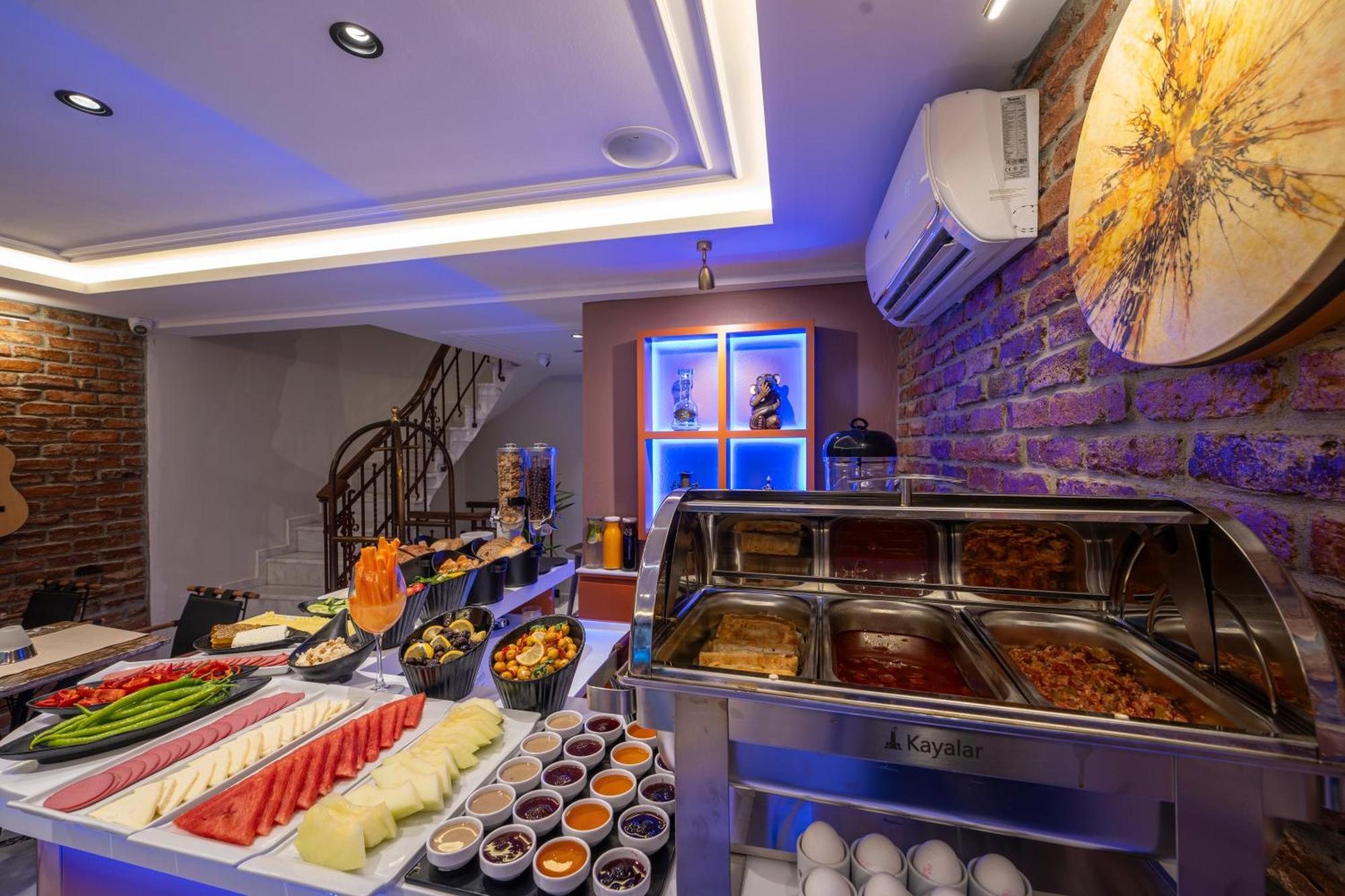 Pera Luna Premium Hotel อิสตันบูล ภายนอก รูปภาพ