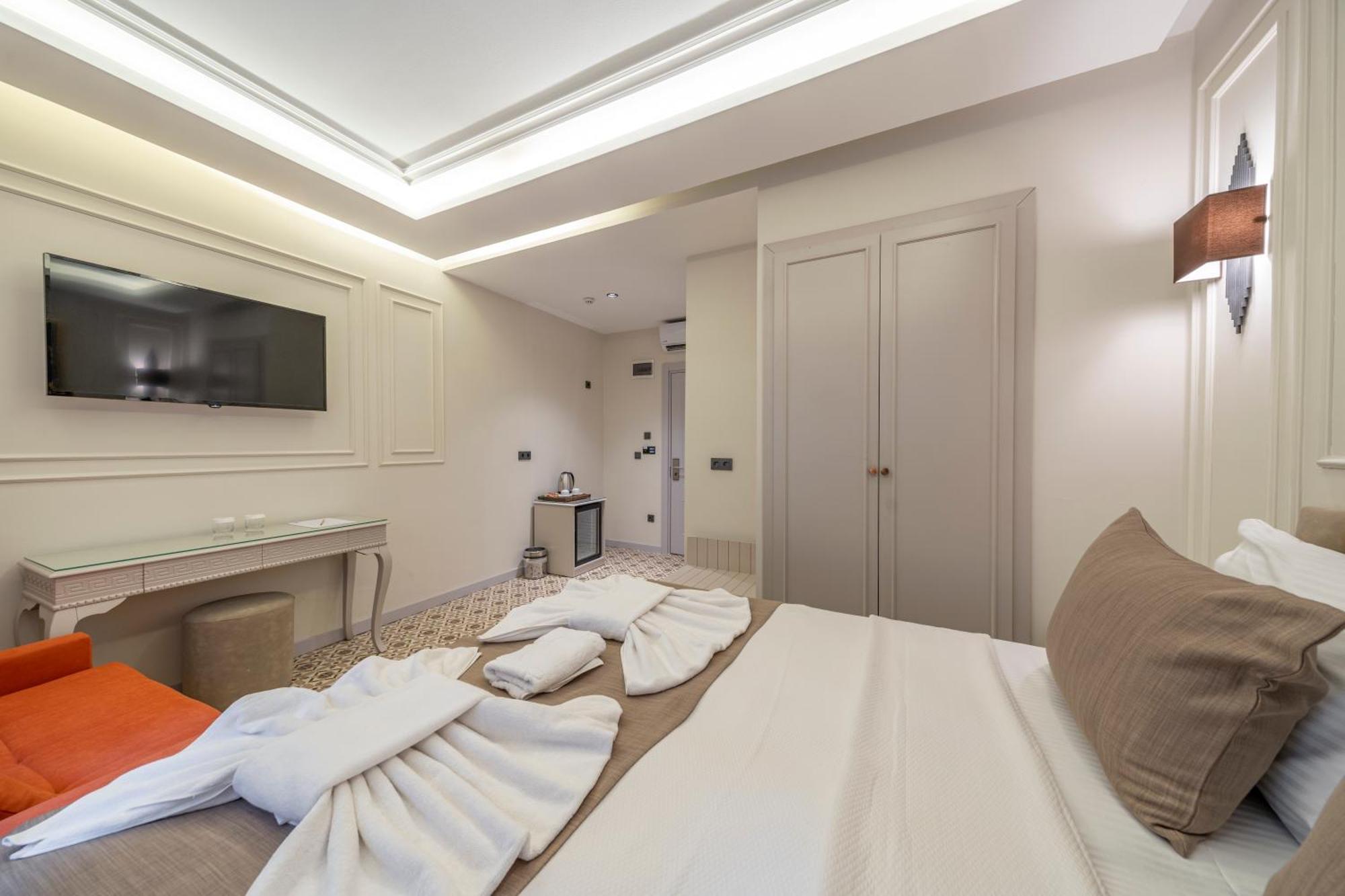 Pera Luna Premium Hotel อิสตันบูล ภายนอก รูปภาพ