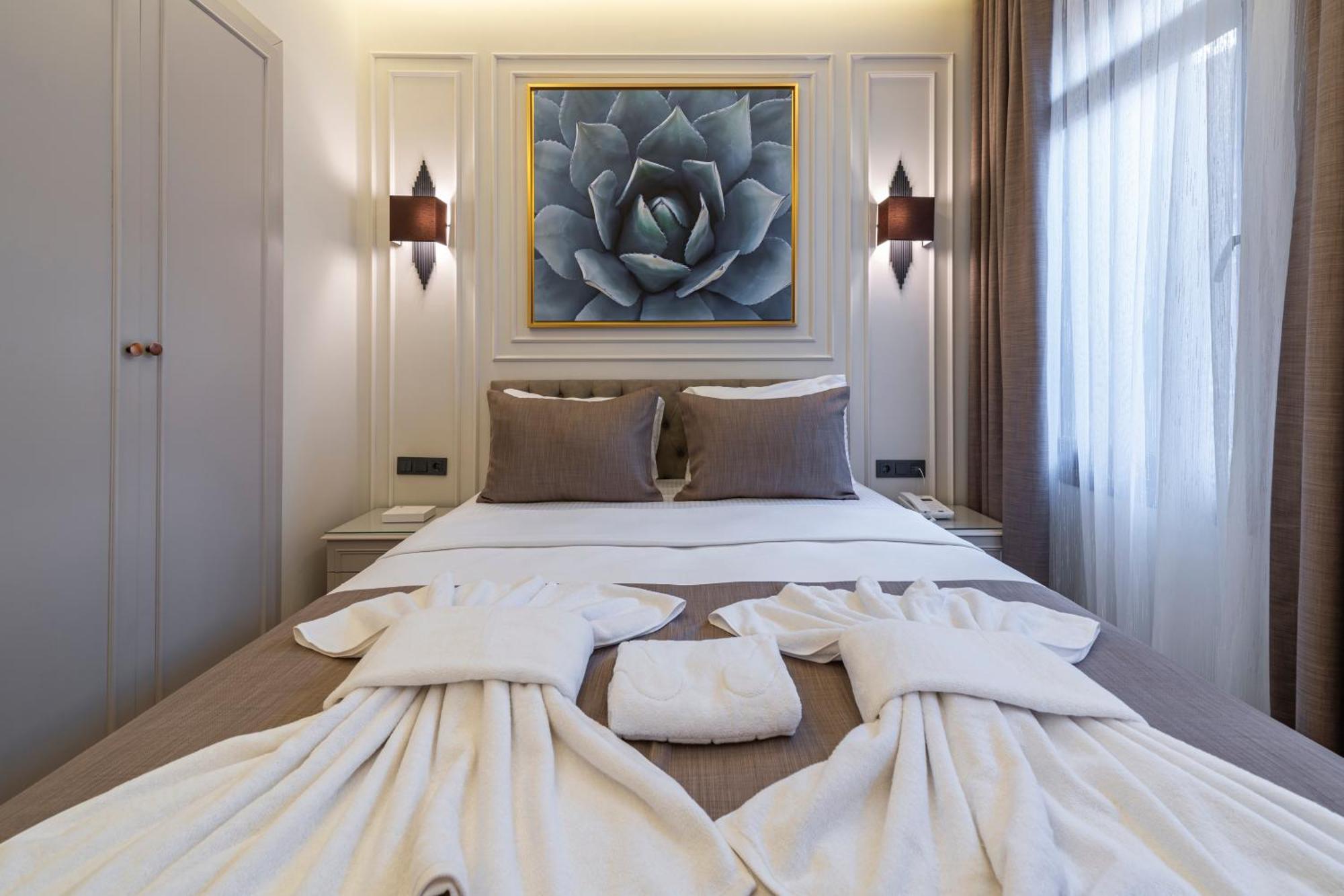Pera Luna Premium Hotel อิสตันบูล ภายนอก รูปภาพ