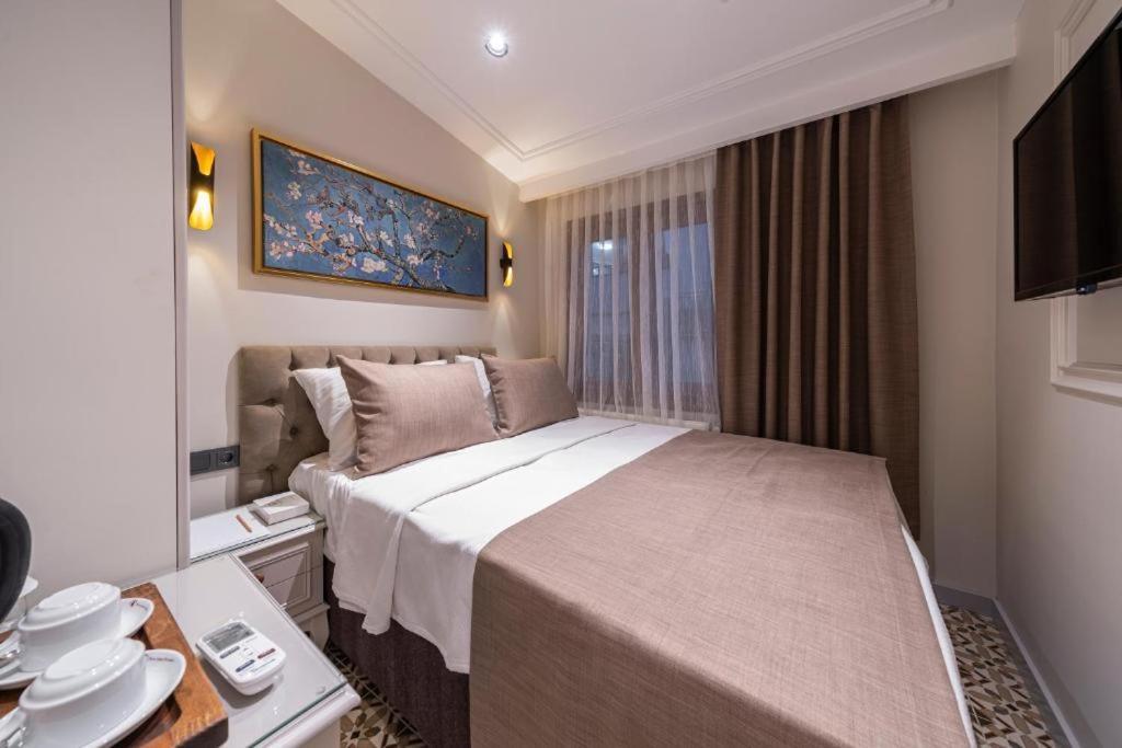 Pera Luna Premium Hotel อิสตันบูล ภายนอก รูปภาพ